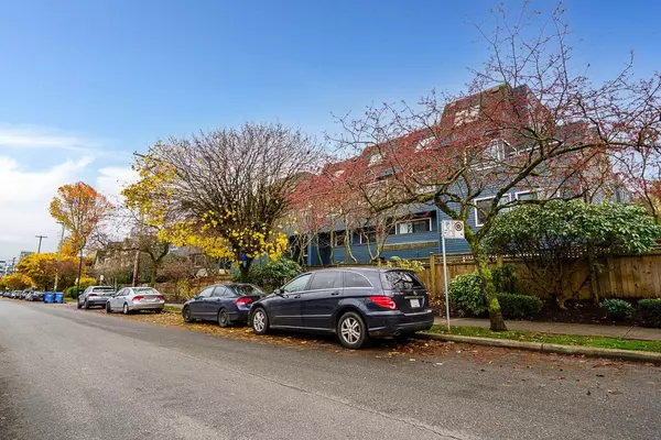 Vancouver, BC V6J 4V4,1990 W 6th AVE #218