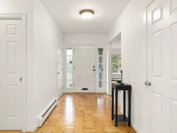 Vancouver, BC V6M 2K3,1270 W 46th AVE