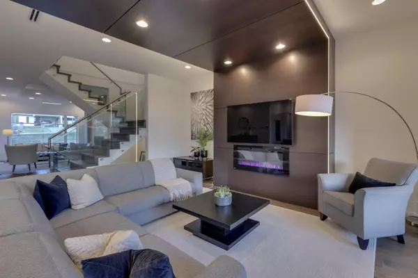 Coquitlam, BC V3K 2S6,2146 Kugler AVE