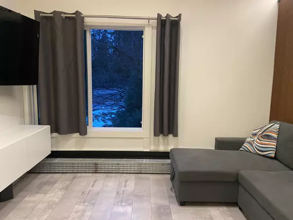 2117 Whistler RD #410, Whistler, BC V8E 0A6