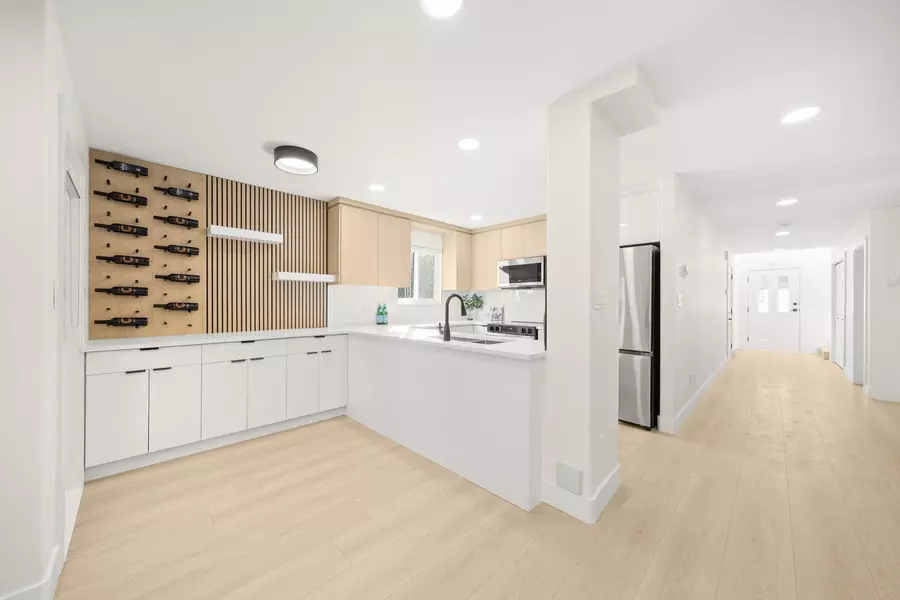 11950 232 ST #13, Maple Ridge, BC V2X 6T1