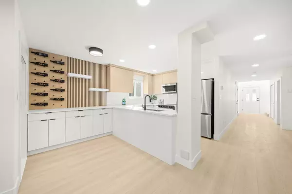 11950 232 ST #13, Maple Ridge, BC V2X 6T1