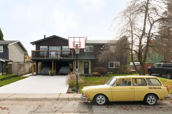 20898 125 AVE, Maple Ridge, BC V4R 2M7