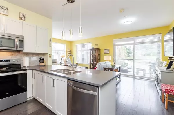 Surrey, BC V3Z 3Y3,2855 156 ST #411