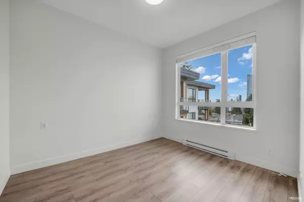 721 Anskar CT #602 Coquitlam, BC V3J 0L4