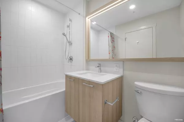 721 Anskar CT #602 Coquitlam, BC V3J 0L4