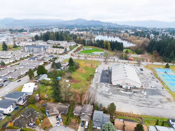 Abbotsford, BC V2T 3H6,32557 Ridgeway ST