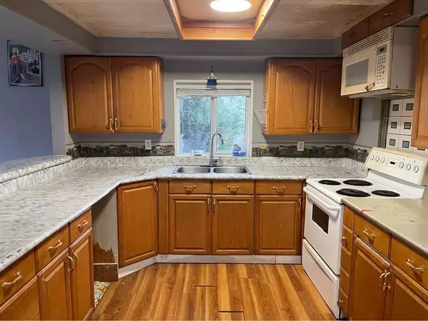 Surrey, BC V3V 2W7,12129 100 AVE