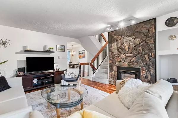 Burnaby, BC V5E 4B7,5857 Mayview CIR