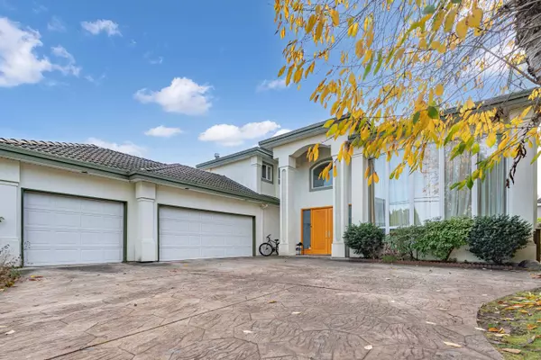 8540 Saunders RD, Richmond, BC V7A 2A5