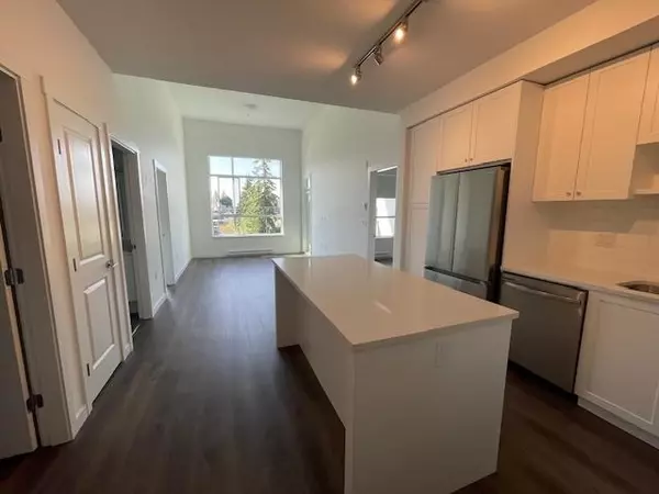 16633 24 AVE #229, Surrey, BC V3Z 1K5