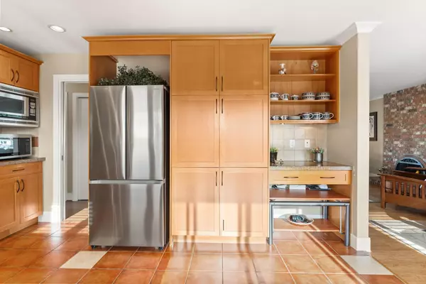 3360 Springthorne CRES Richmond, BC V7E 1Z7