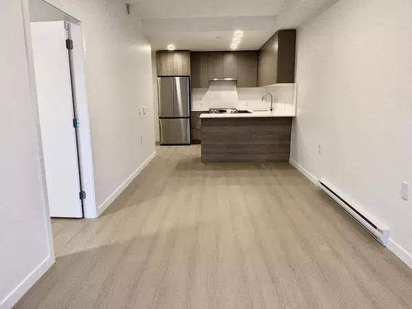 Surrey, BC V3T 0T1,13969 96 AVE #511