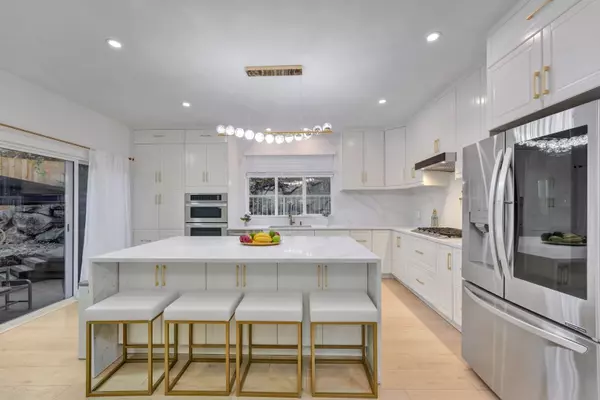 15100 61 AVE Surrey, BC V3S 5J7