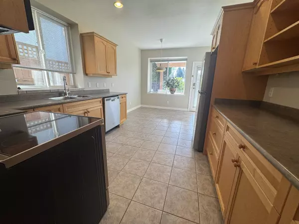 Maple Ridge, BC V2X 3M5,20920 115 Ave #Suite