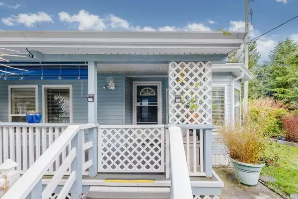 Roberts Creek, BC V0N 2W2,1123 Flume RD #26