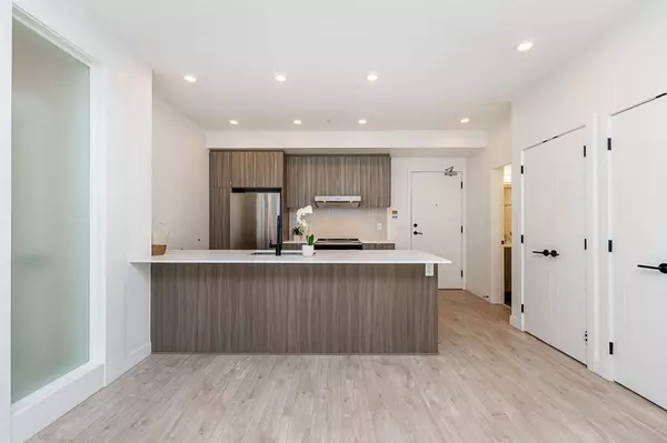 32838 Landeau PL #512, Abbotsford, BC V2S 0M6