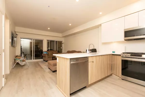 Abbotsford, BC V2T 3L6,2649 James ST #203