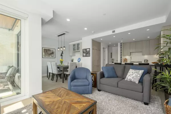 North Vancouver, BC V7L 1G8,747 E 3rd ST #111