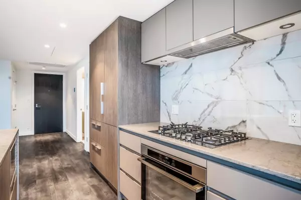 North Vancouver, BC V7J 0B6,1500 Fern ST #2201