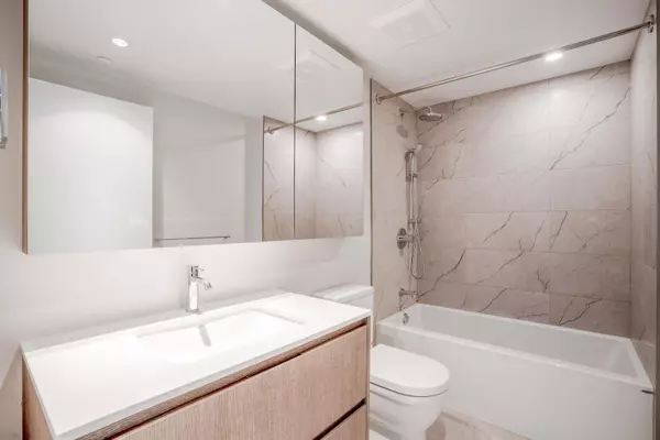 North Vancouver, BC V7J 0B6,1500 Fern ST #2201