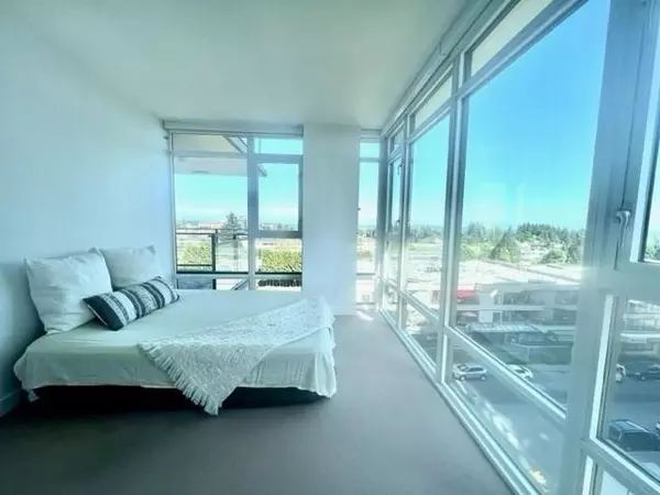 White Rock, BC V4B 0B9,1455 George ST #806