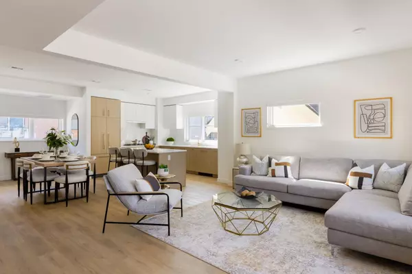 604 Rochester AVE, Coquitlam, BC V3K 2V5