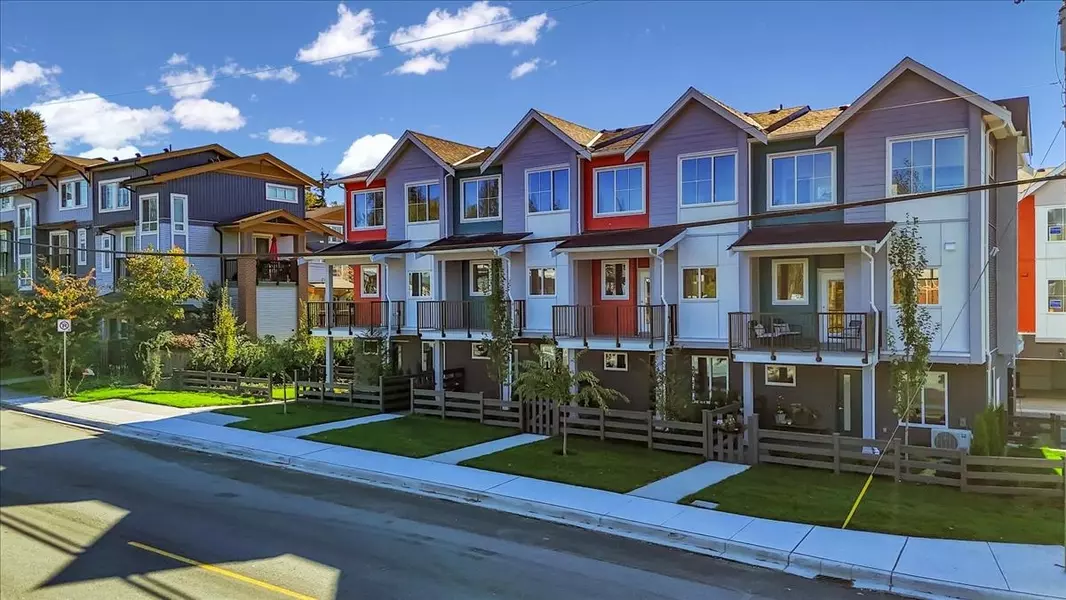 10392 240a ST #1, Maple Ridge, BC V2W 1G3