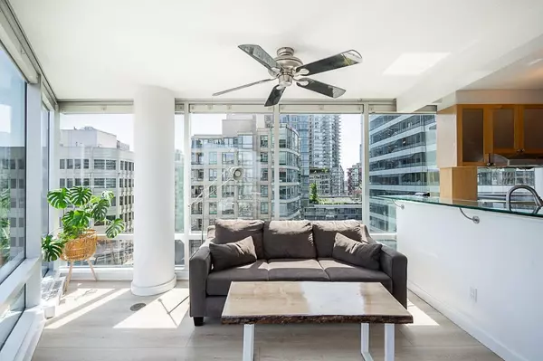 Vancouver, BC V6E 4R7,1003 Burnaby ST #1202