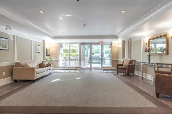 White Rock, BC V4B 5K1,1575 Best ST #213