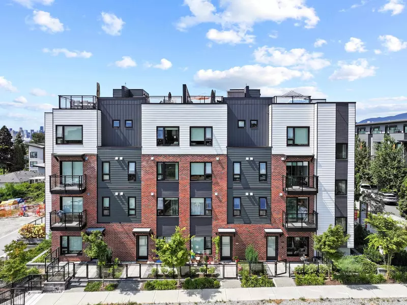 565 E 2nd ST #161, North Vancouver, BC V7L 1E1