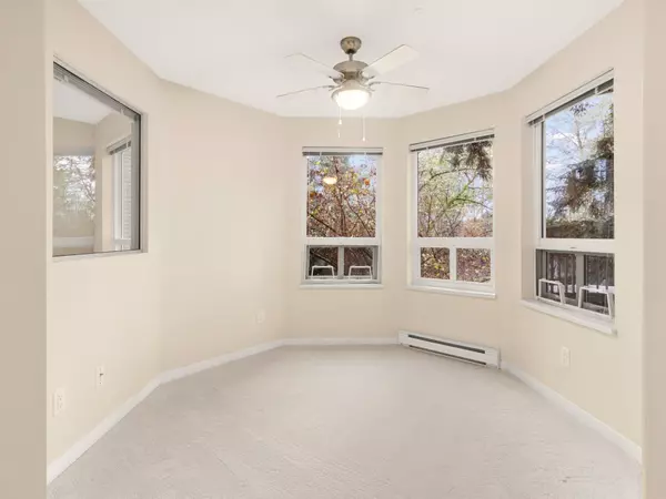 Burnaby, BC V5E 4M8,7383 Griffiths DR #207