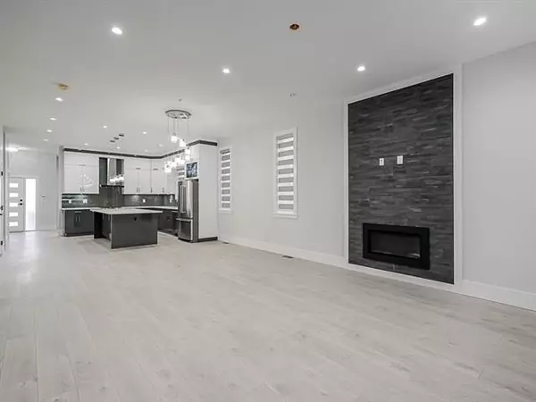 Maple Ridge, BC V1M 3R3,11022 240 ST