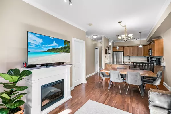 Langley, BC V3A 0A8,20286 53a AVE #104