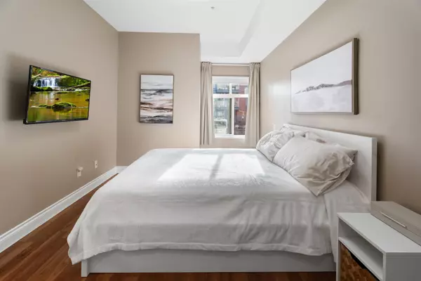 Langley, BC V3A 0A8,20286 53a AVE #104