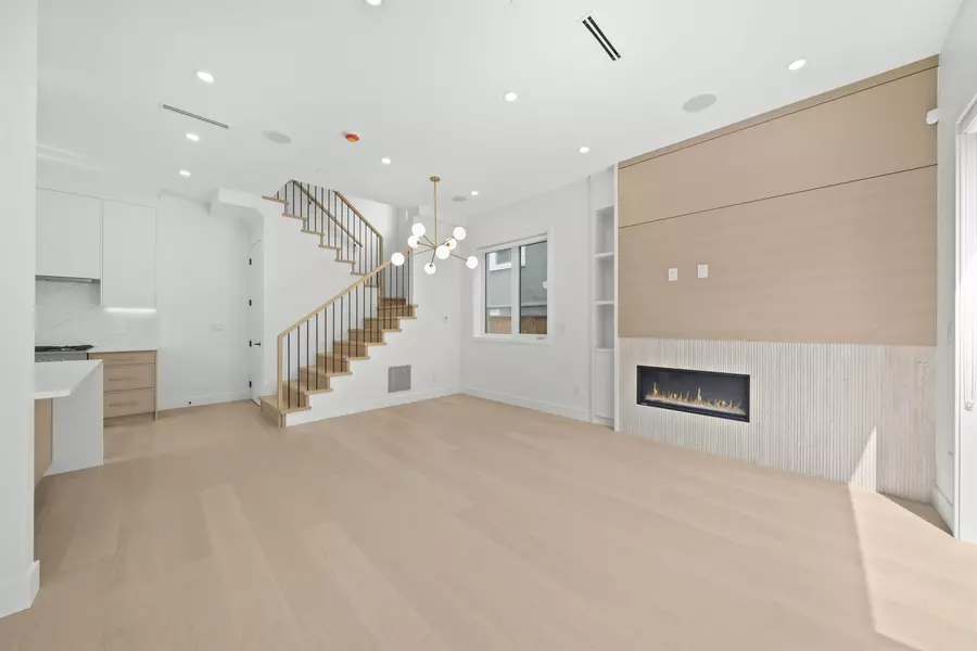 6461 E Prince Edward ST #1, Vancouver, BC V5W 2Y3