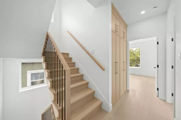 6461 E Prince Edward ST #1 Vancouver, BC V5W 2Y3