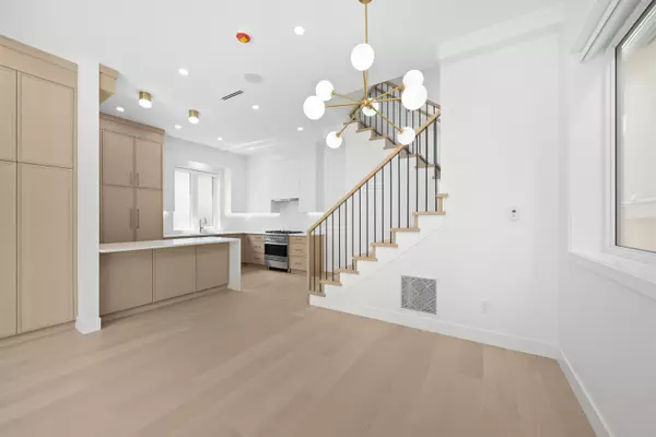 Vancouver, BC V5W 2Y3,6461 E Prince Edward ST #1