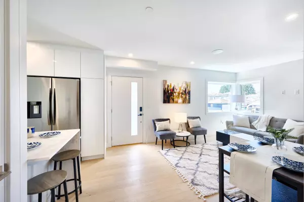 810 E 51st AVE Vancouver, BC V5X 1E5