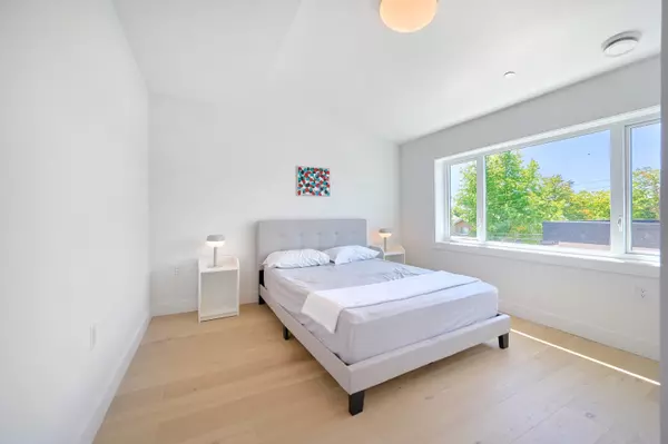 810 E 51st AVE Vancouver, BC V5X 1E5