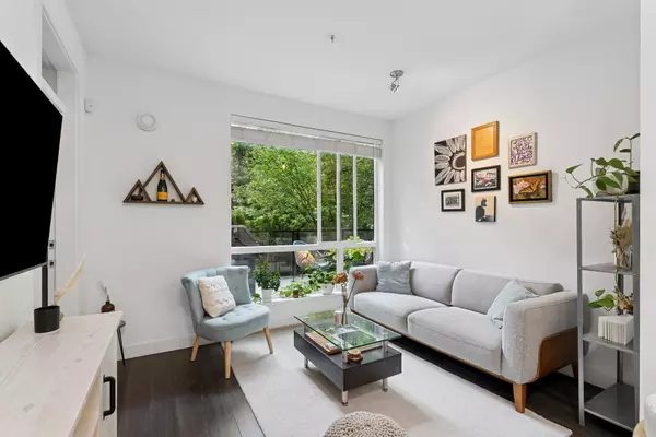 North Vancouver, BC V7M 0E4,723 W 3rd ST #123