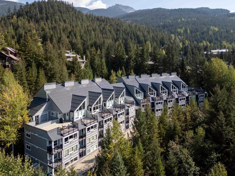 2221 Gondola WAY #310, Whistler, BC V8E 0M8