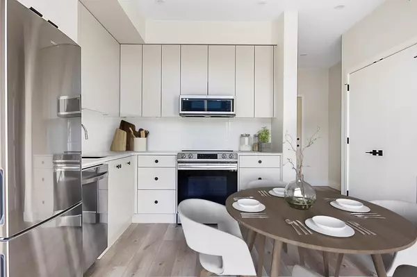 45497 Campus DR #407 Chilliwack, BC V2R 6L8