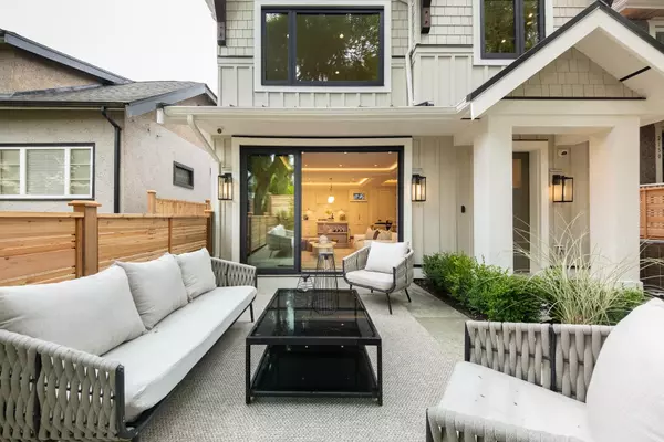 2154 E. 6 AVE #1 Vancouver, BC V5N 1R1