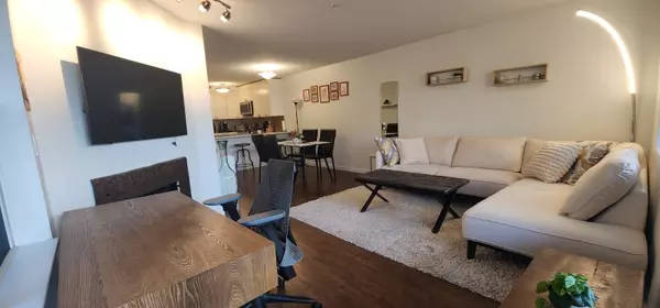 Vancouver, BC V6G 1S6,1525 Pendrell ST