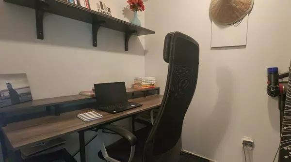 Vancouver, BC V6G 1S6,1525 Pendrell ST