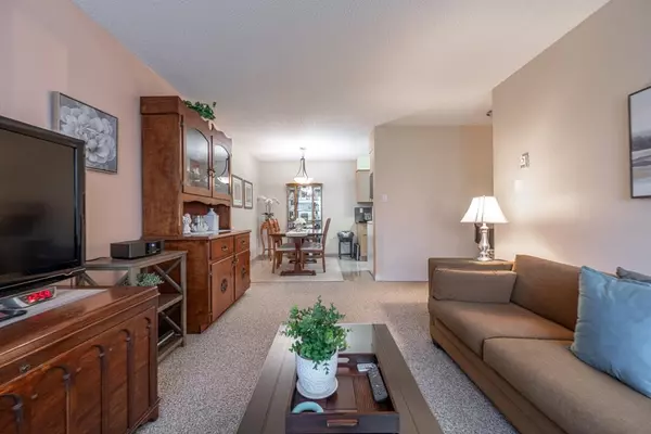 New Westminster, BC V3L 5H7,45 Fourth ST #8