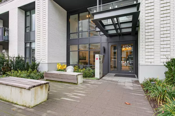 Burnaby, BC V5A 0G9,8750 University CRES #702