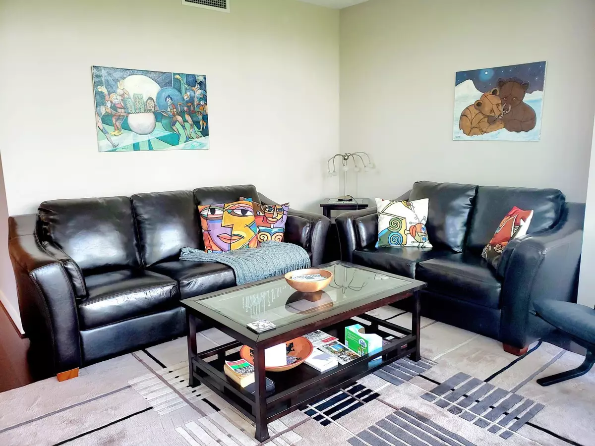 Vancouver, BC V6Z 3H5,638 Beach CRES