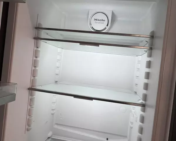 6000 Mckay AVE #3003 Burnaby, BC V5H 0K2